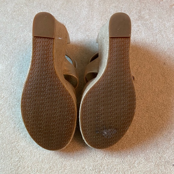Micheal Kors Pale Gold Damita Platform Wedges - Picture 4 of 4